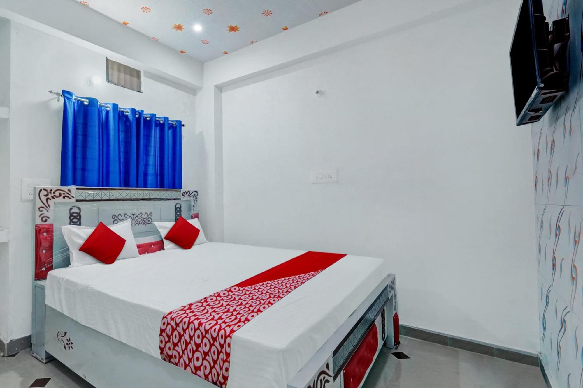 Hotel O S Square Guest House Patna  Buitenkant foto